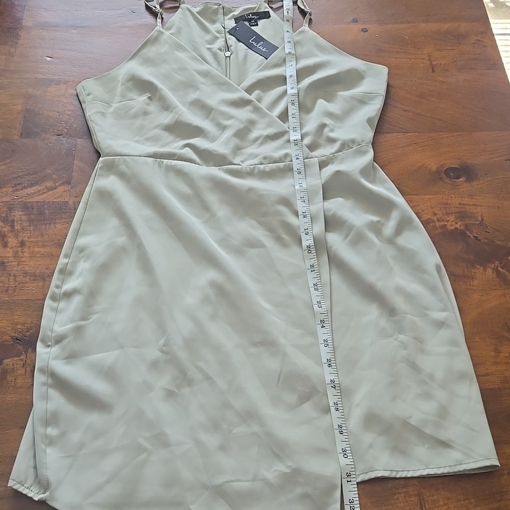 NWT Lulu's Asymmetrical Sage Green Satin Mini Dress Size Medium - Picture 11 of 13